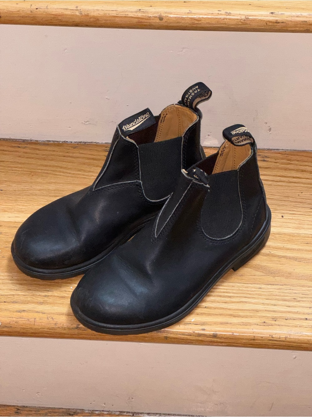 Size 1 (2-3 kids) Blundstone boots